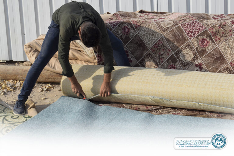 Read more about the article توزيع المفروشات الشتوية